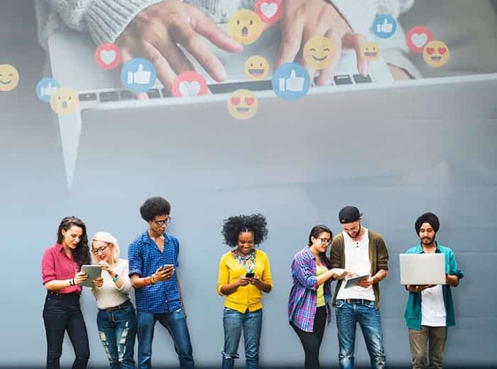 4 tips de manejo de redes sociales que no debes dejar de implementar estrategia de manejo de redes social 01 c Estrategia de manejo de redes sociales