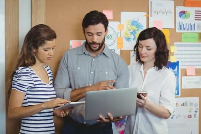 Publicidad Digital: ¿Qué es y por qué utilizarla para tu negocio? equipo estrategia agencia publicidad digital amd Equipo estrategia agencia publicidad digital amd